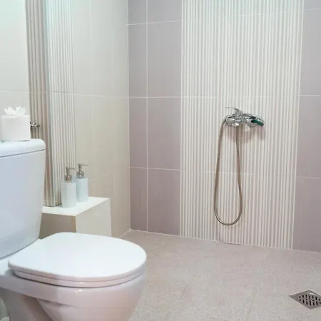 Apartament Favorite Family & Dining Gem In